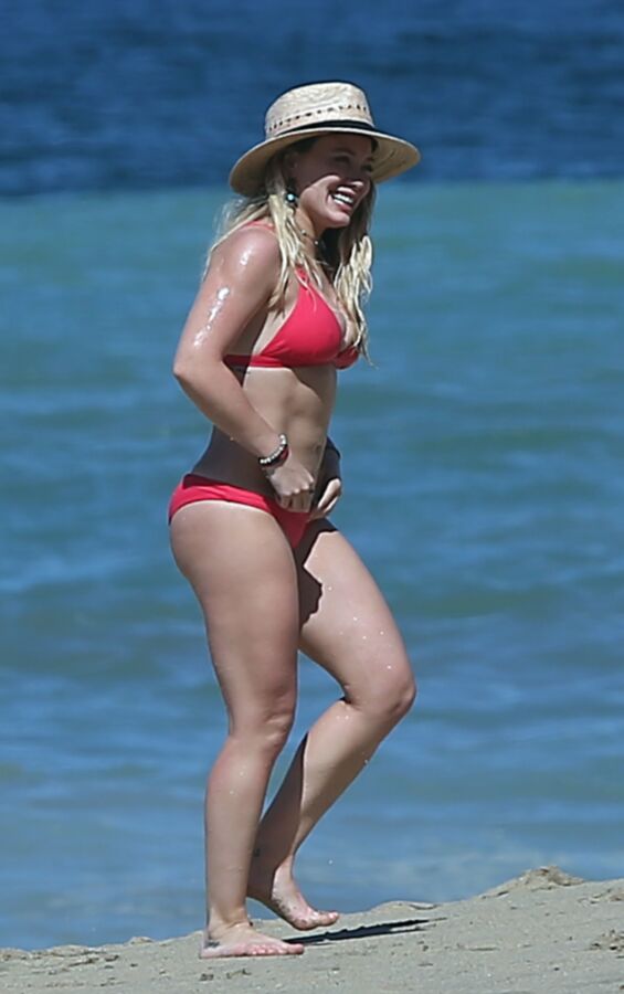 Free porn pics of Hilary Duff - Sexy Hollywood Celeb in Hot Bikini in Mexico Beach 23 of 36 pics