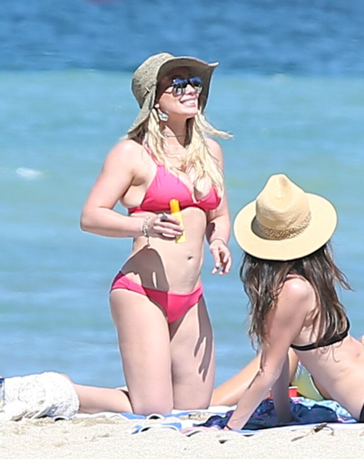 Free porn pics of Hilary Duff - Sexy Hollywood Celeb in Hot Bikini in Mexico Beach 19 of 36 pics