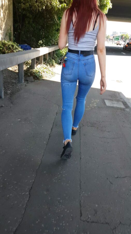 Free porn pics of Teen Whore tight jeans 17 of 23 pics