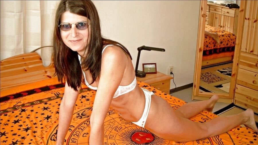 Free porn pics of Ossi-Stute Claudia - ihre Mutter 6 of 139 pics
