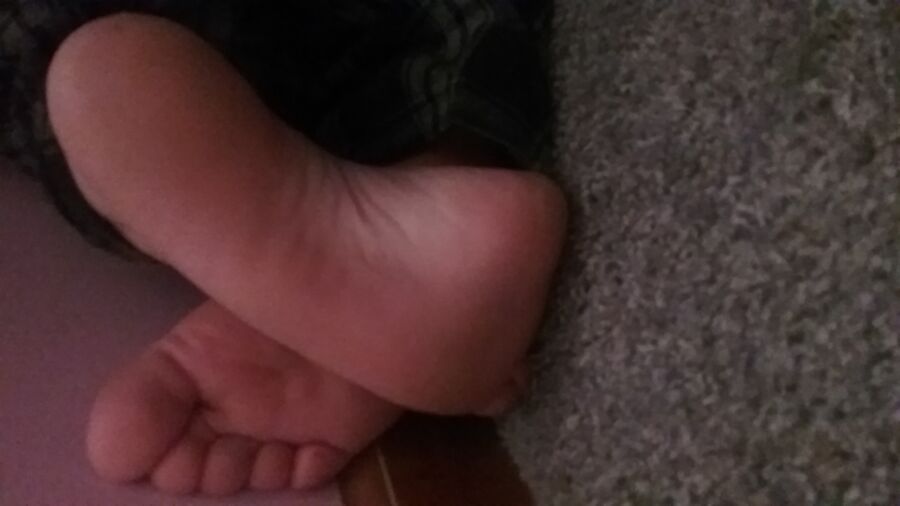 Free porn pics of Small Set of wifes sext feet.  2 of 5 pics