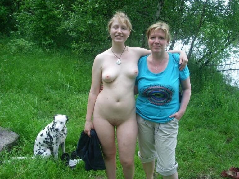 Free porn pics of Ladies and their dogs 14 of 53 pics