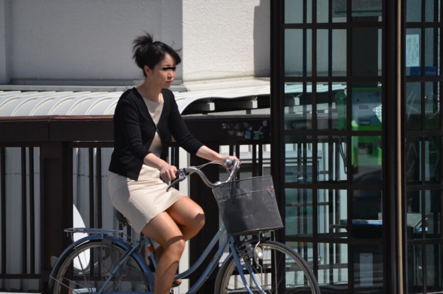Free porn pics of Japanese women on bicycles 9 of 59 pics