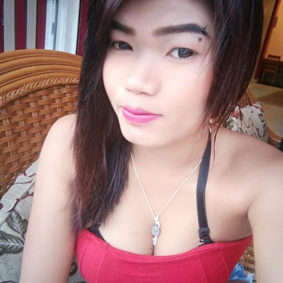 Free porn pics of Thai Bargirl Rung Pattaya 13 of 55 pics
