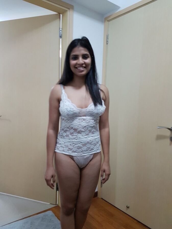 Free porn pics of Indian wife exposed 2 of 13 pics
