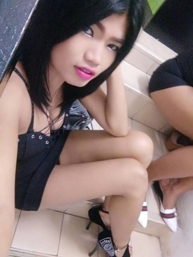 Free porn pics of Thai Bargirl Rung Pattaya 18 of 55 pics