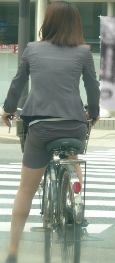 Free porn pics of Japanese women on bicycles 10 of 59 pics