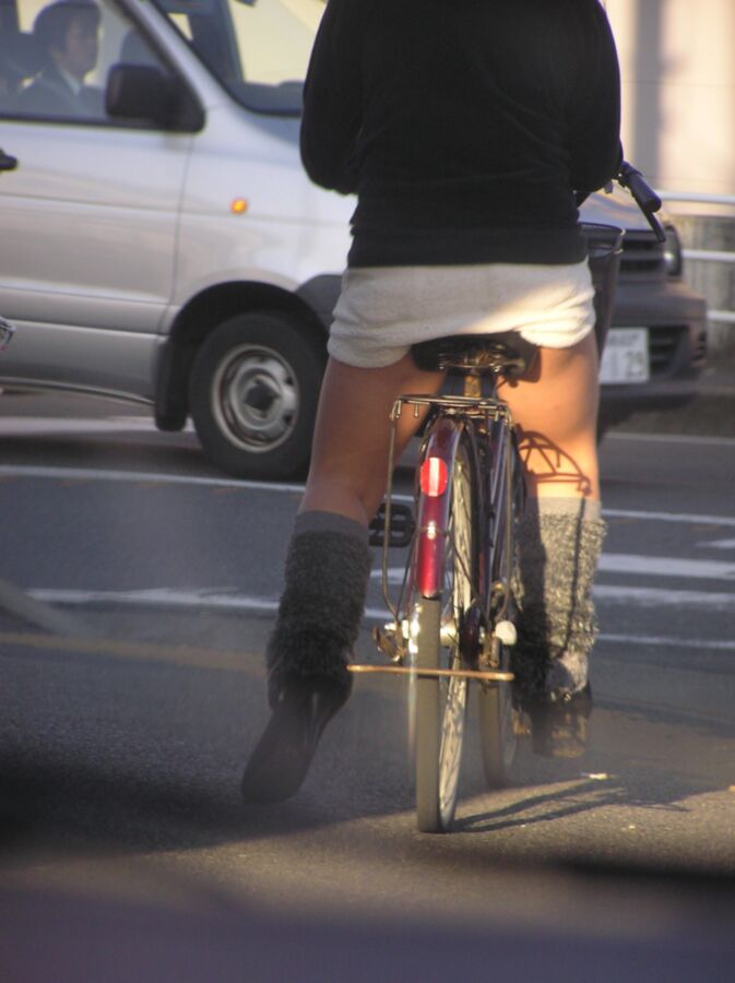 Free porn pics of Japanese women on bicycles 13 of 59 pics