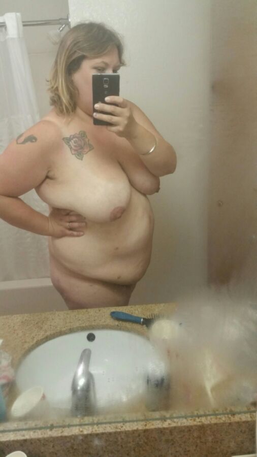 Free porn pics of new selfies from the wife 6 of 8 pics