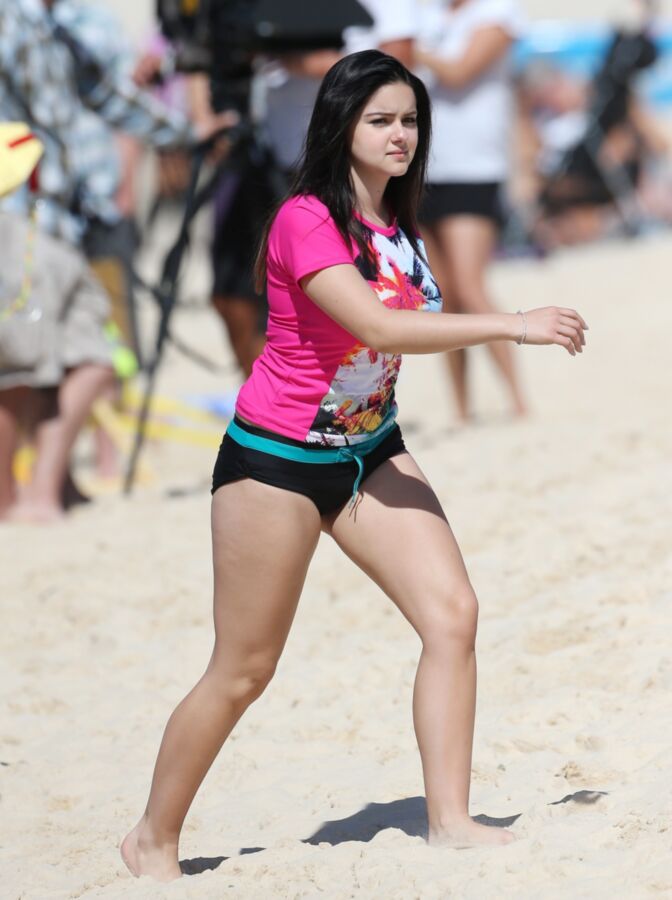 Free porn pics of Ariel Winter 16 of 30 pics