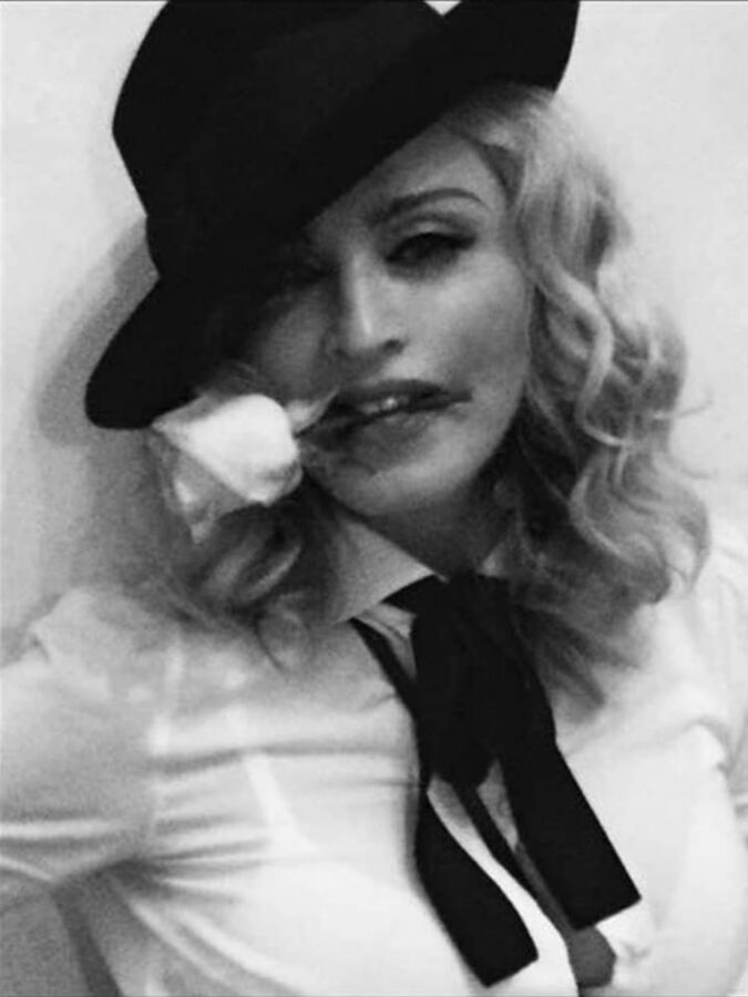 Free porn pics of Madonna thrills 17 of 24 pics