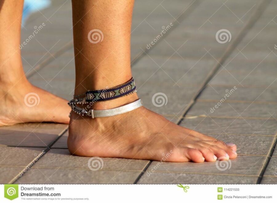 Free porn pics of Ankle Bracelets are so damn hott....I love them 24 of 93 pics