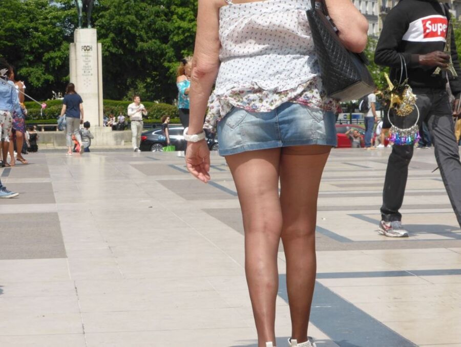 Free porn pics of Miniskirt in public 4 of 12 pics