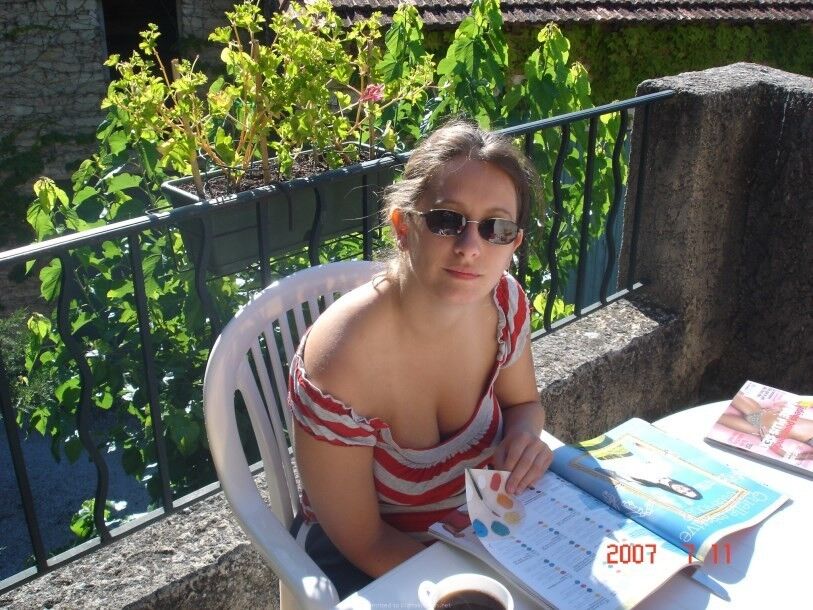 Free porn pics of Sexy Amateur MILF Big Tits on Vacation Posing Sucking Glasses 3 of 70 pics