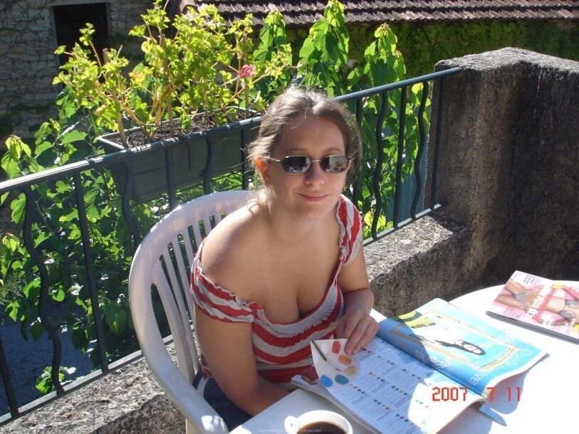 Free porn pics of Sexy Amateur MILF Big Tits on Vacation Posing Sucking Glasses 4 of 70 pics