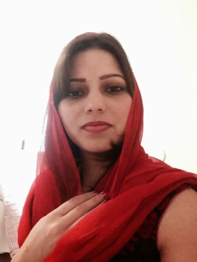 Free porn pics of Punjabi wife sardarni 21 of 22 pics