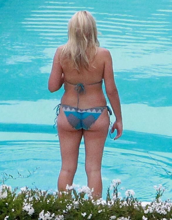 Free porn pics of Busy Philipps Ass 2 of 67 pics