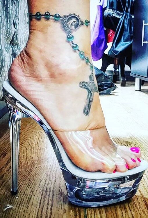 Free porn pics of PLATFORM HEELS ONLY 4 of 40 pics