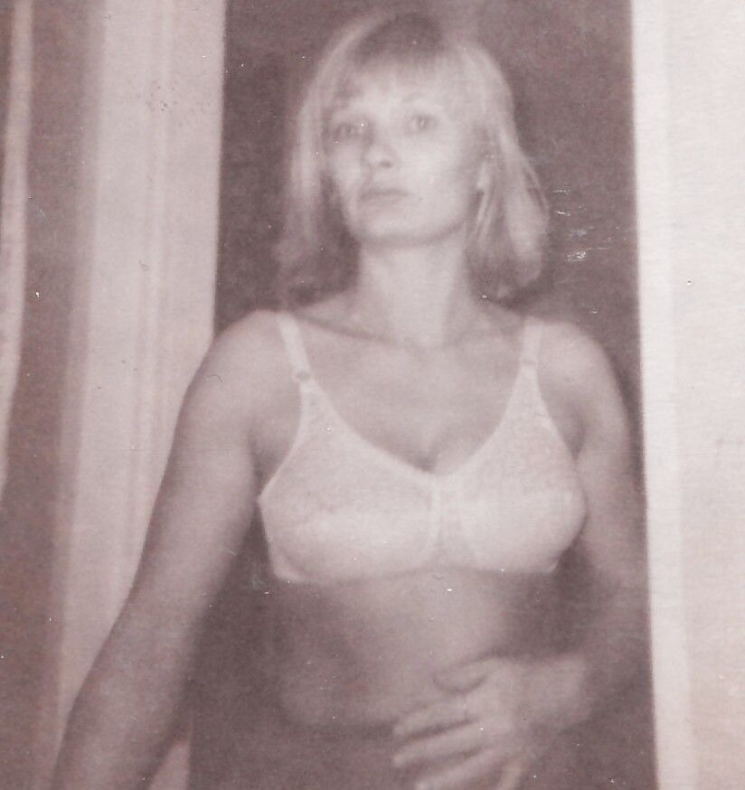 Free porn pics of My real, sexy, mom 19 of 76 pics