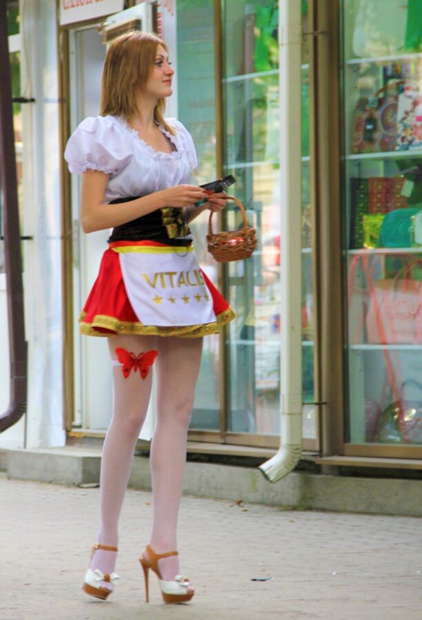 Free porn pics of je kürzer das Dirndl, desso höher die Pfennigabsätz` 3 of 20 pics