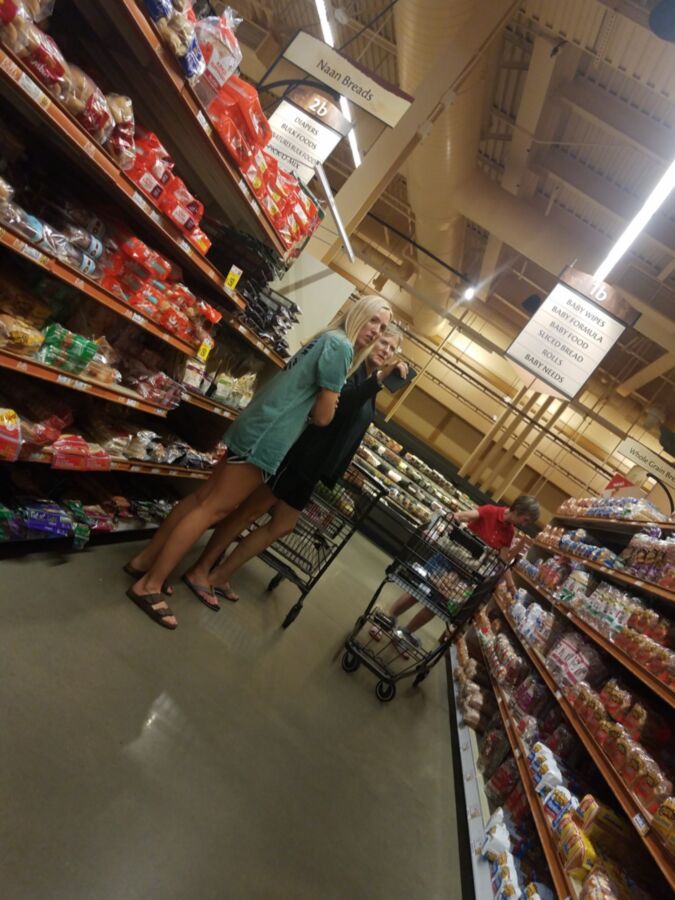 Free porn pics of Another grocery stunner 8 of 9 pics