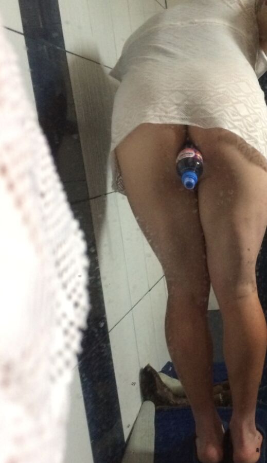 Free porn pics of bottle in the ass 6 of 38 pics