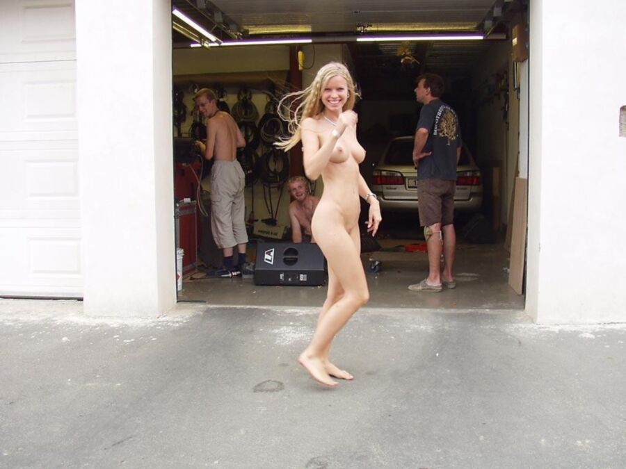 Free porn pics of Nude in Public - Marketa 7 of 9 pics