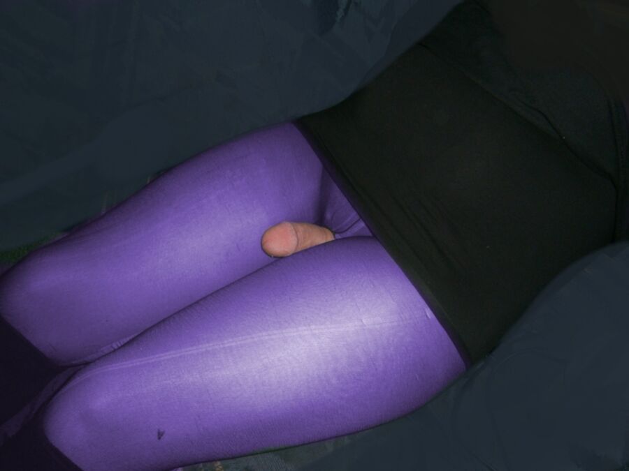 Free porn pics of More Pantyhose-Shots 14 of 16 pics