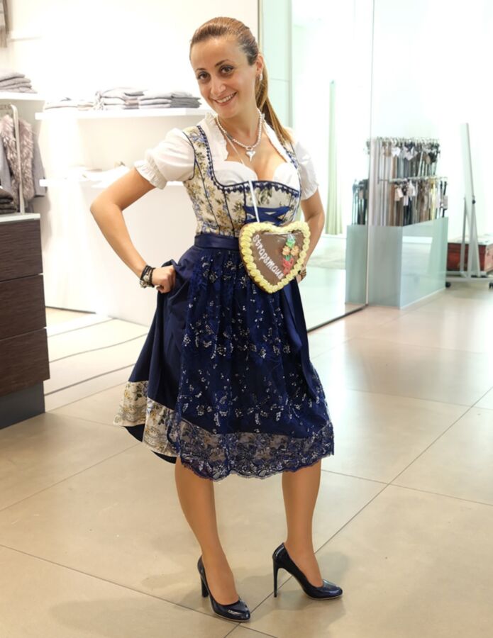 Free porn pics of Fesche Madln im Dirndl zum Hundertzweidreisigst`n 22 of 100 pics