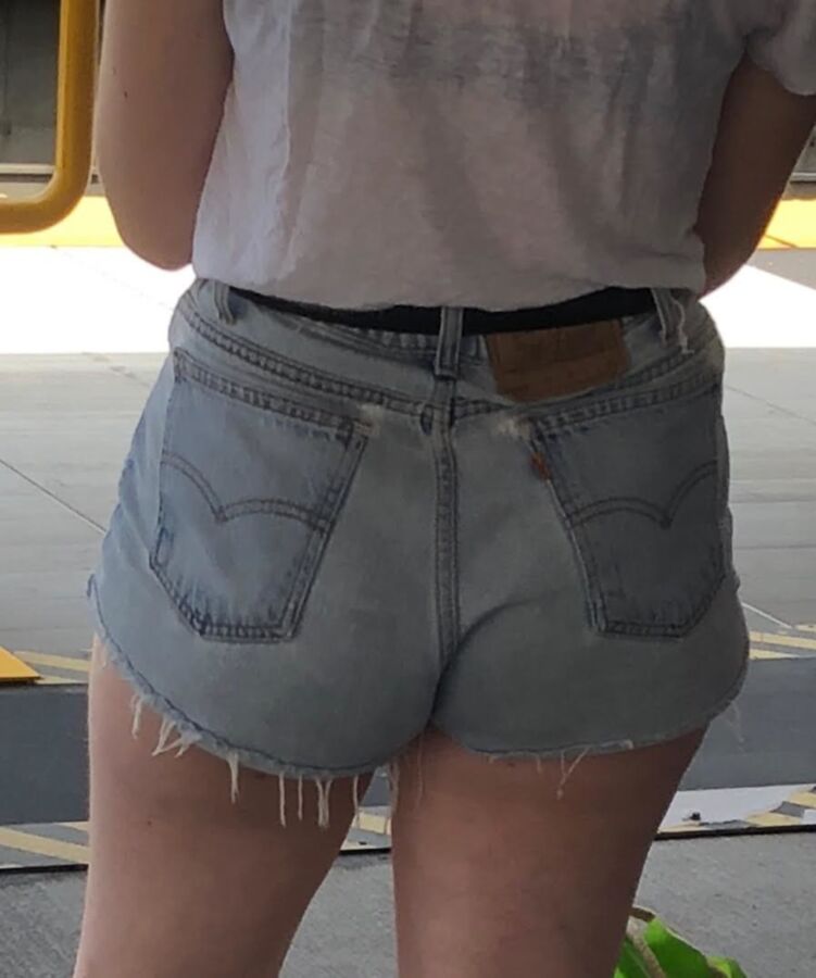 Free porn pics of More Sluts in Public 5 of 9 pics