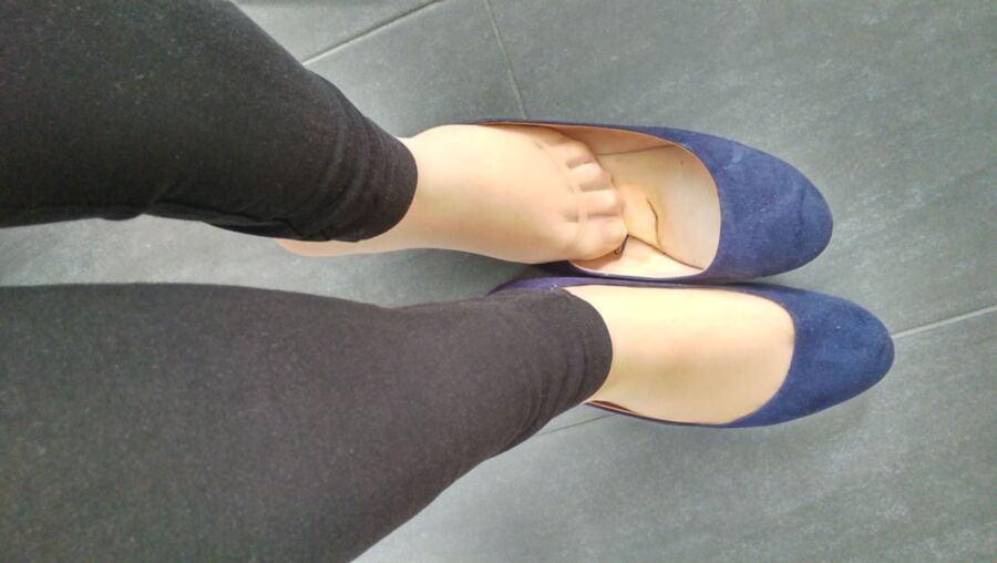 Free porn pics of Blue abused H&M whore flats 6 of 10 pics