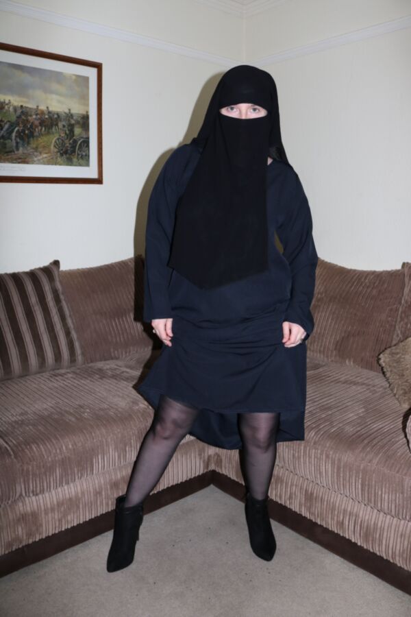 Free porn pics of Burqa Niqab Stockings and Suspenders 4 of 45 pics