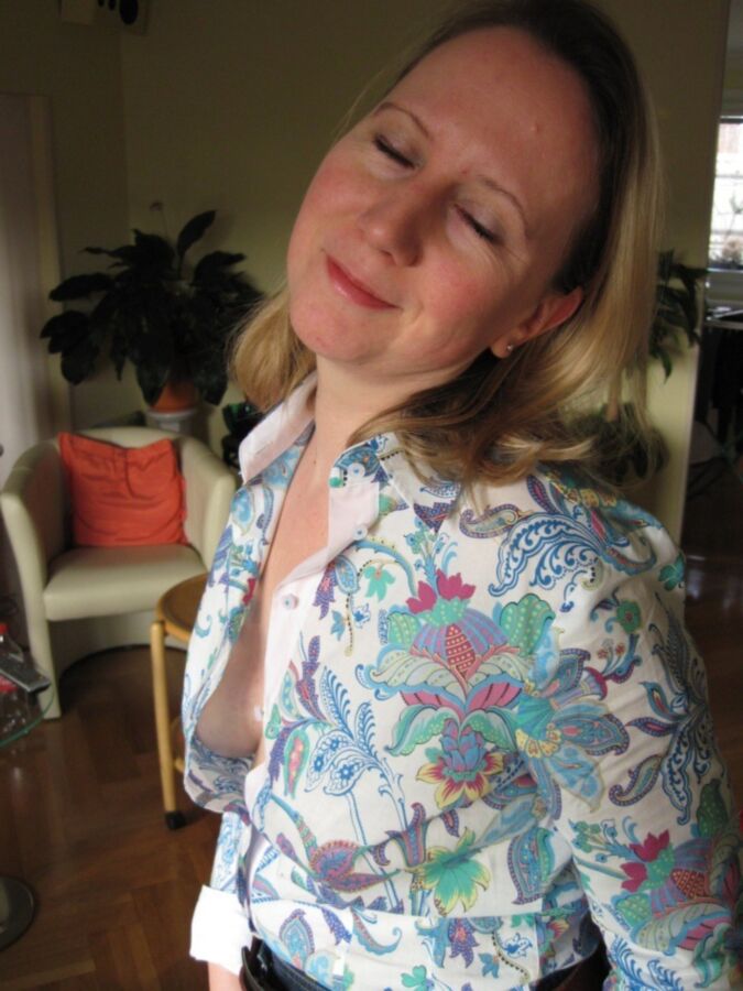 Free porn pics of braless downblouse flower shirt 5 of 13 pics