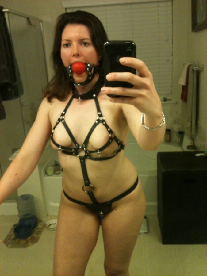 Free porn pics of Amateur Bondage, Ball Gags, and Slaves 1 of 250 pics