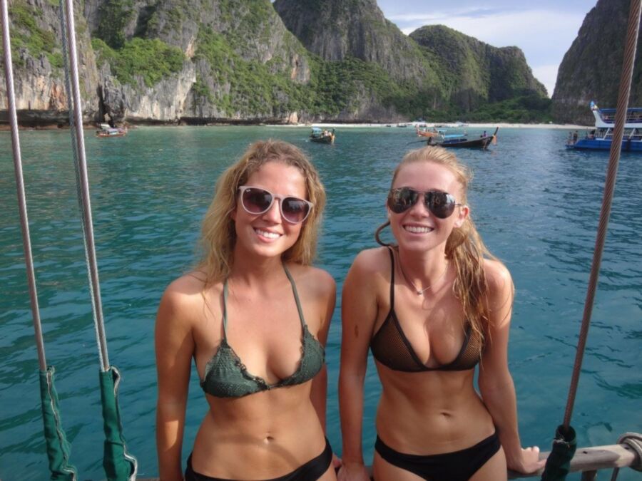 Free porn pics of Thailand  24 of 48 pics