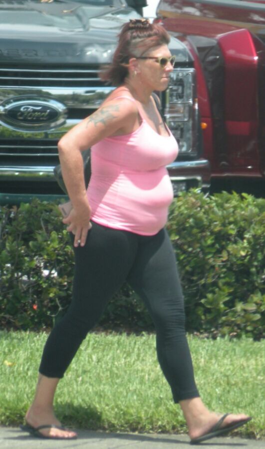 Free porn pics of Super Cute Chubby Streetwalker with Rolls, Belly BBW 11 of 32 pics