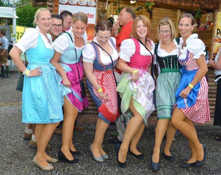 Free porn pics of Fesche Madln im Dirndl zum Hundertsechsunddreisigst`n 18 of 100 pics