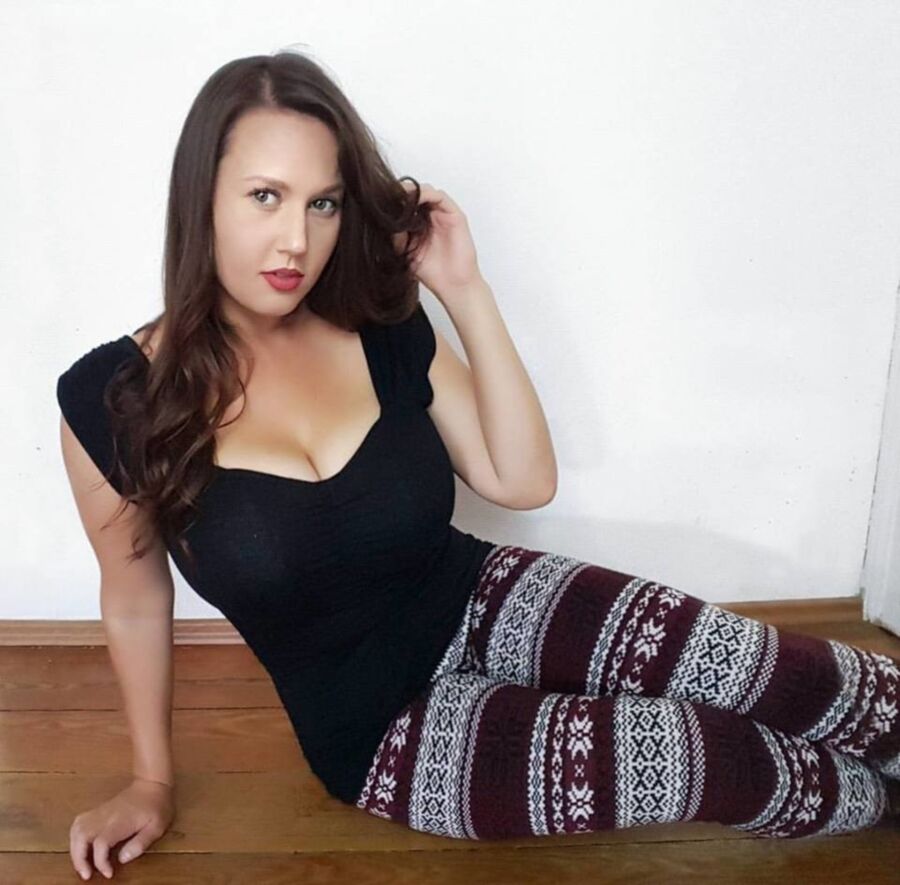 Free porn pics of @SASTIZA Selfie Big tits boobs Goddess RANDOM WANK-FILE 2 of 48 pics