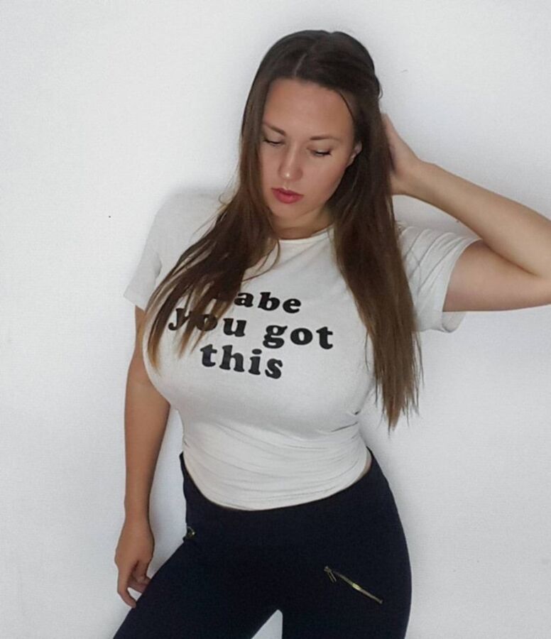 Free porn pics of @SASTIZA Selfie Big tits boobs Goddess RANDOM WANK-FILE 20 of 48 pics