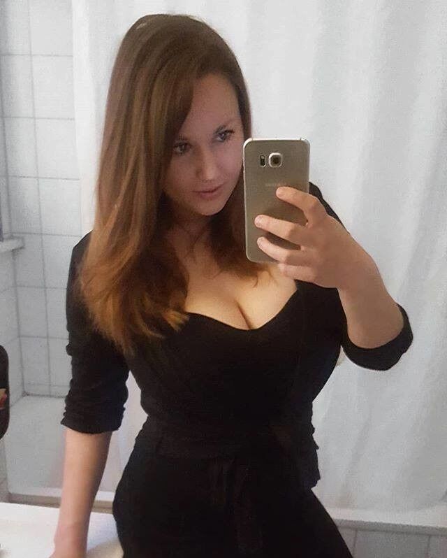 Free porn pics of @SASTIZA Selfie Big tits boobs Goddess RANDOM WANK-FILE 1 of 48 pics