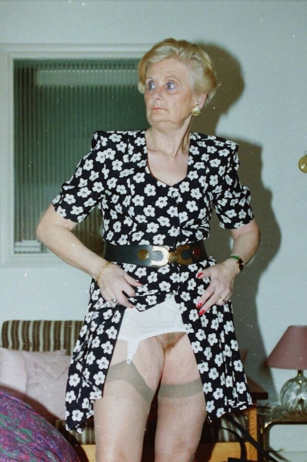 Free porn pics of your aunt in early years..... 14 of 78 pics