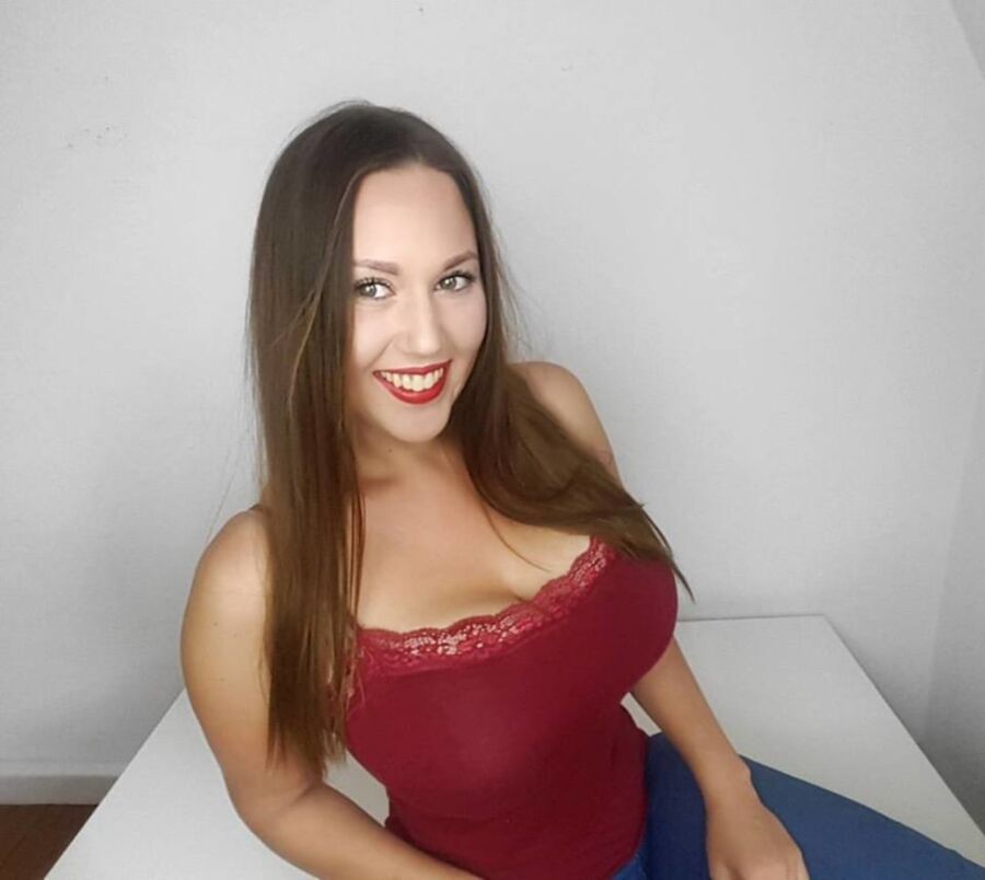 Free porn pics of @SASTIZA Selfie Big tits boobs Goddess RANDOM WANK-FILE 7 of 48 pics