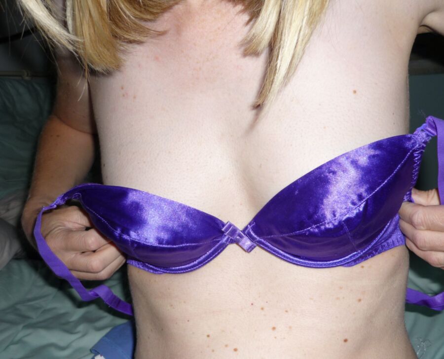 Free porn pics of Your NEW TOY in a bra 1 of 13 pics