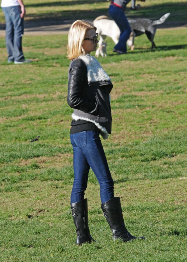 Free porn pics of January Jones Ass - Jeans 15 of 63 pics