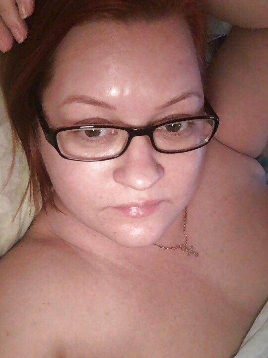 Free porn pics of British chubby bbw milf nude self shots 6 of 84 pics