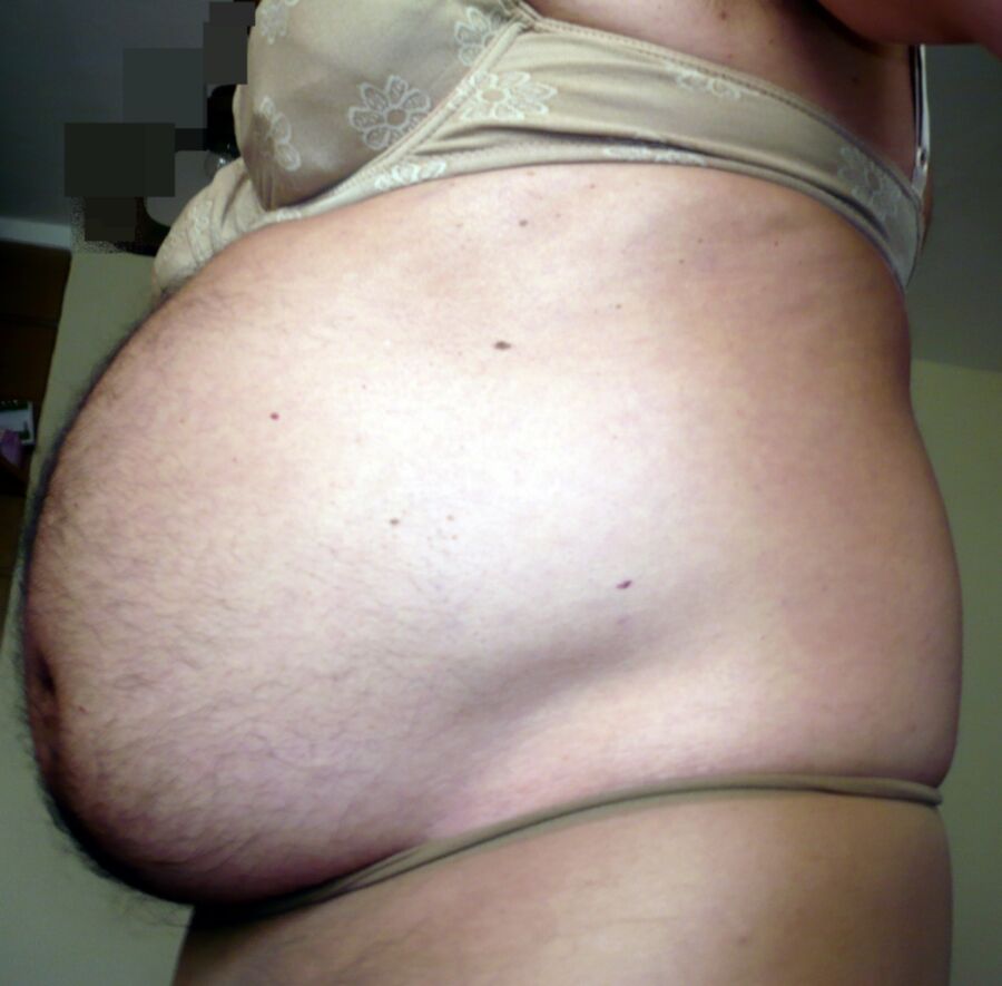 Free porn pics of JB chubby cuck in nylon 5 of 9 pics