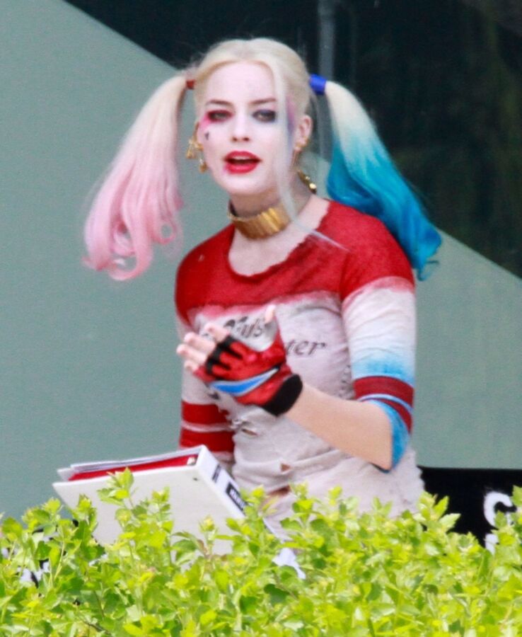 Free porn pics of Margot Robbie on set of Suicide Squad 4 of 14 pics