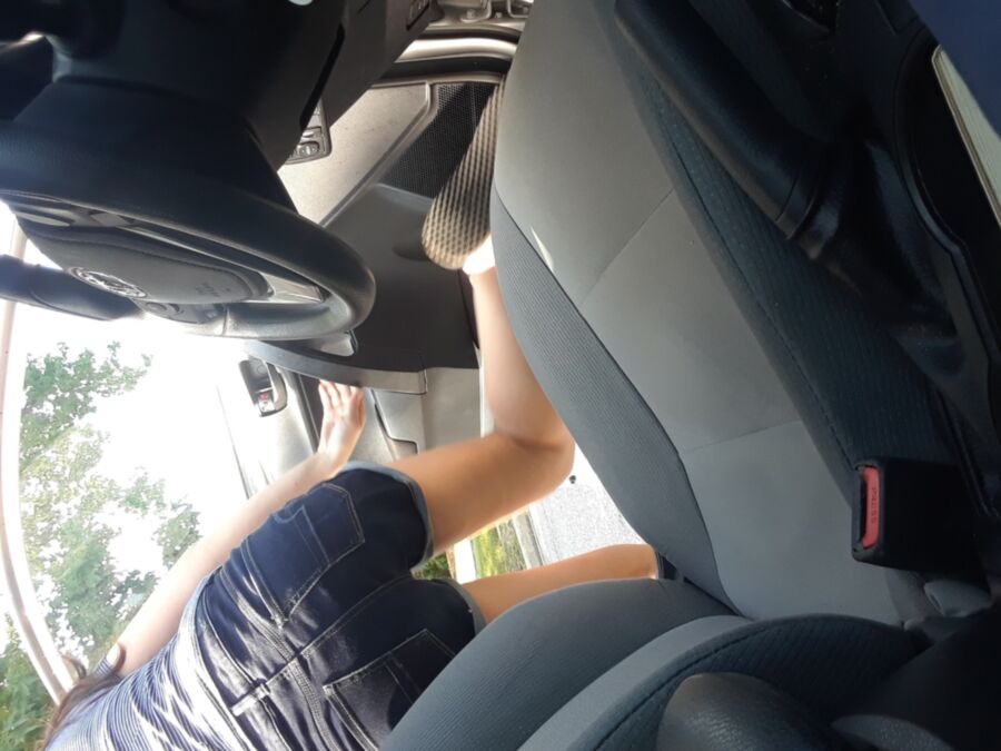 Free porn pics of Young college azn driving  2 of 21 pics