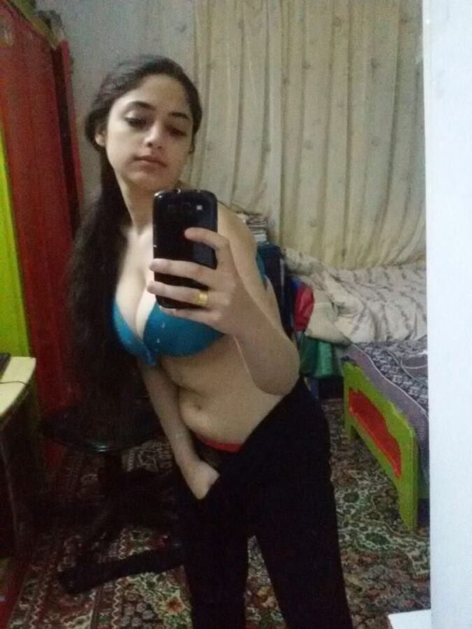 Free porn pics of Syrian amateur girl 3 of 20 pics