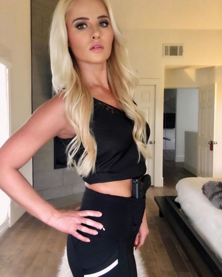 Free porn pics of stupid Tomi Lahren 5 of 14 pics